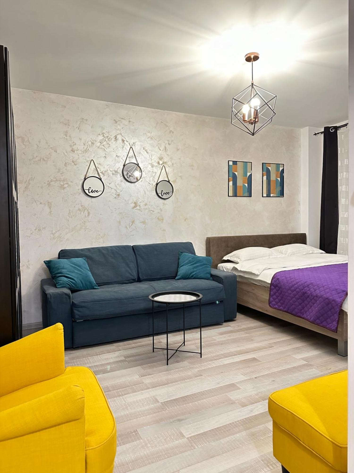 Coresi Mall Area & By Glam * Braşov