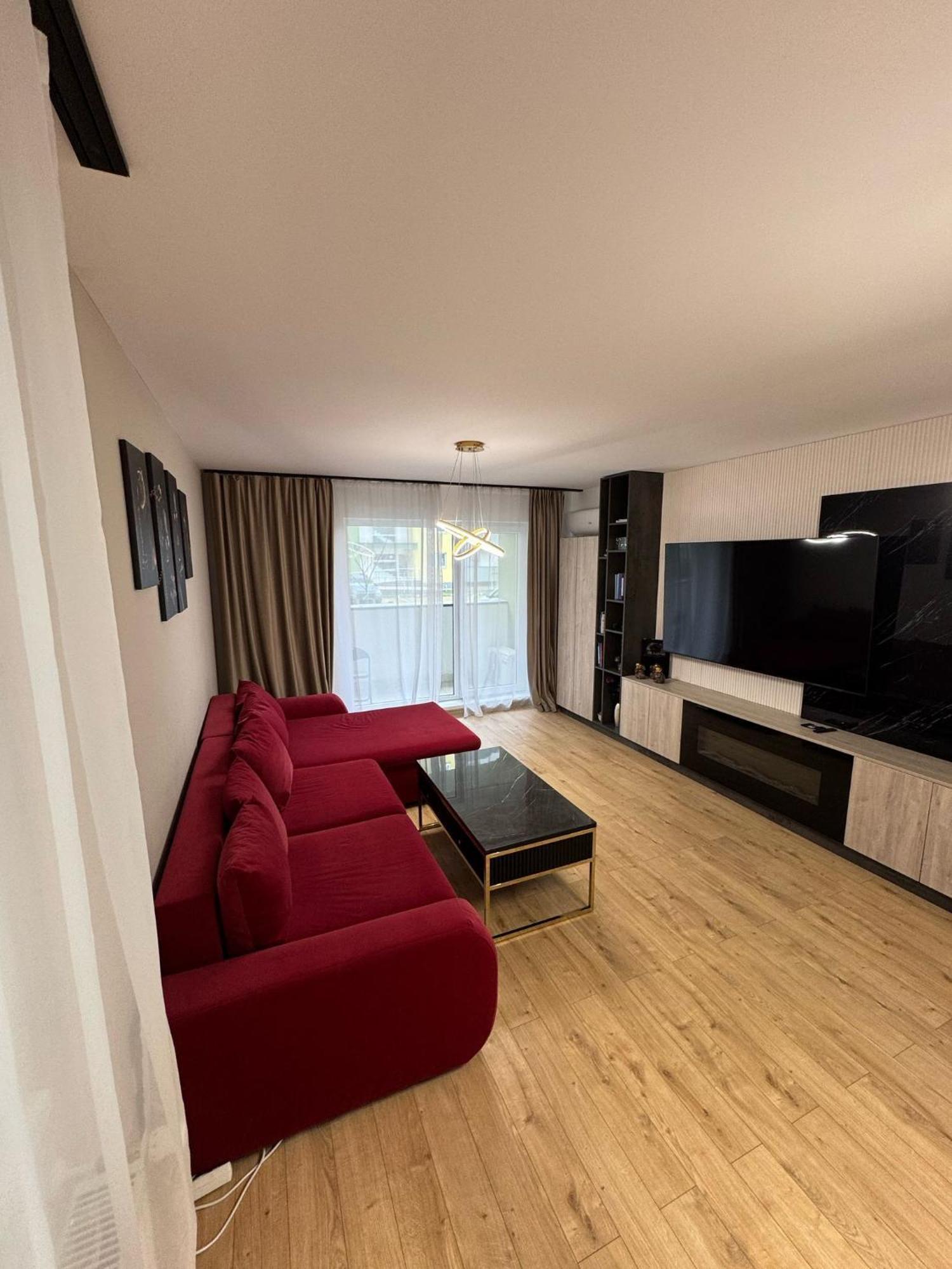 Coresi Mall Area & By Glam Apartamento Braşov