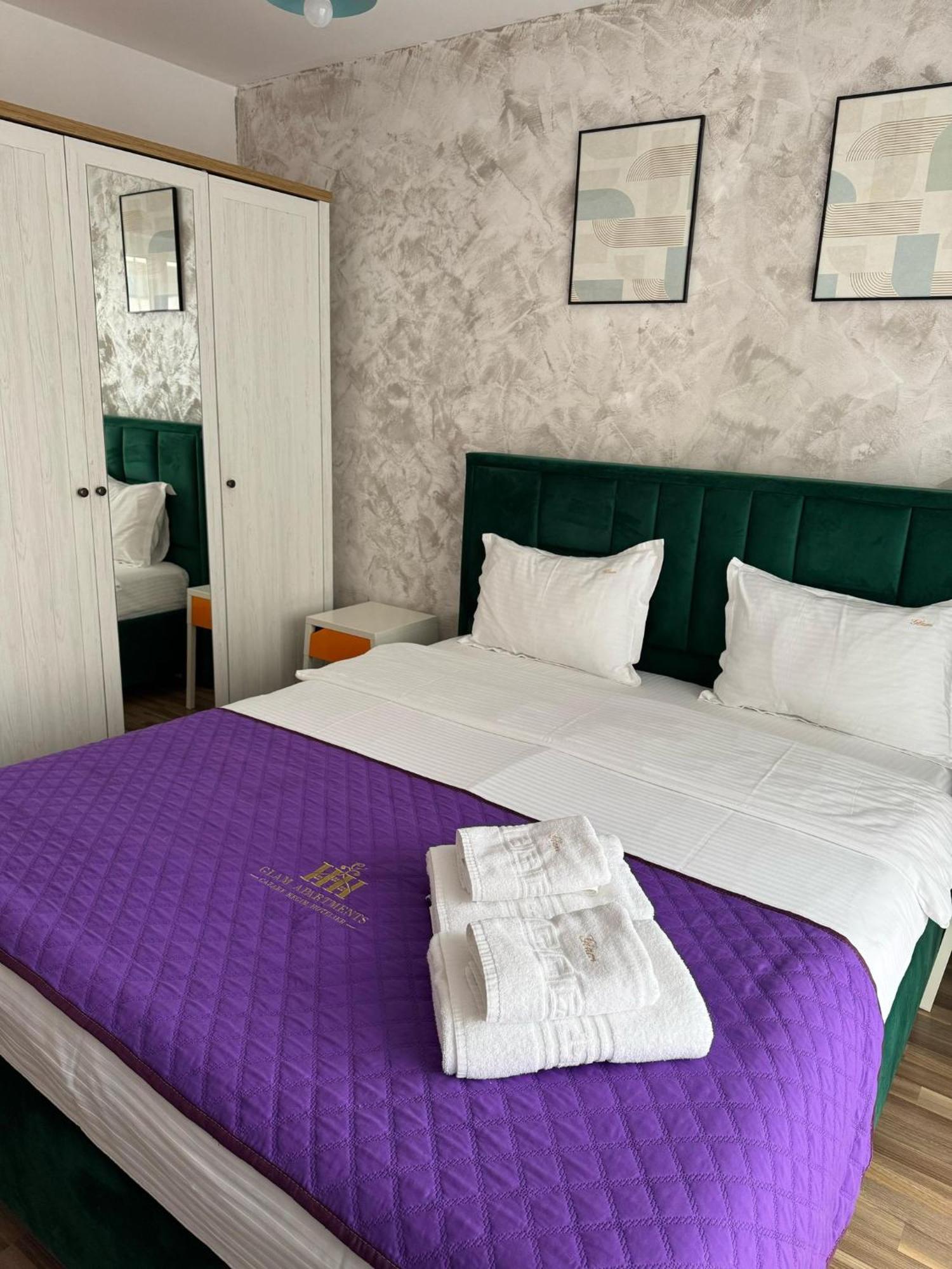 Apartamento Coresi Mall Area & By Glam *